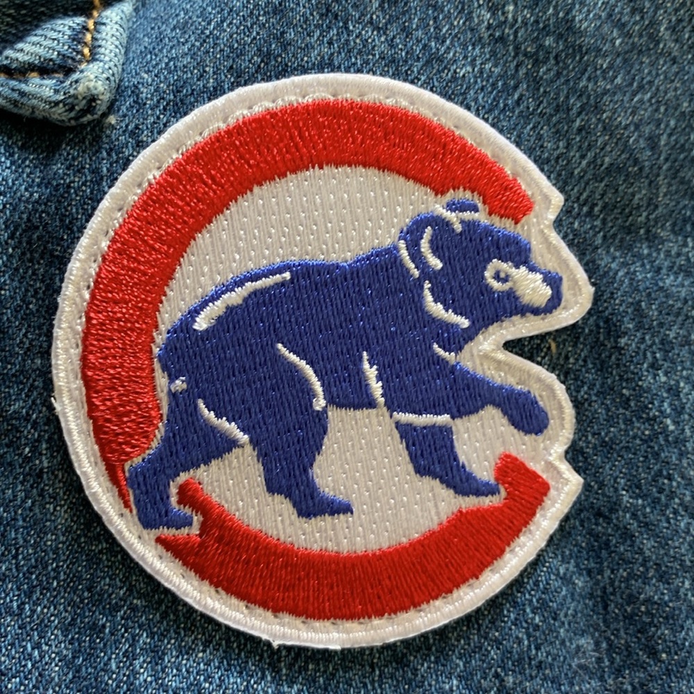 LEVI’S X CHICAGO CUBS MAJOR LEAGUE BASEBALL DENIM  JACKET  SIZE XL LOGO PATCH